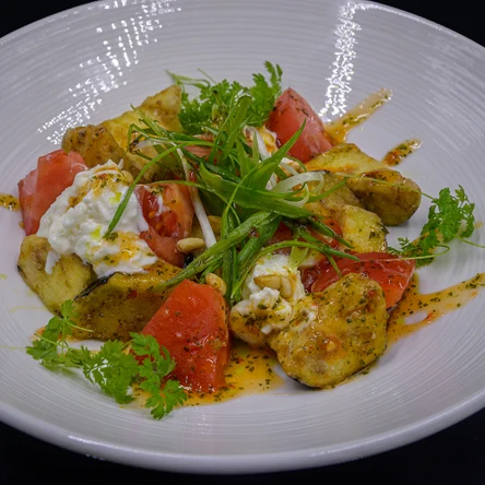 Хрустящие баклажаны со страчателлой