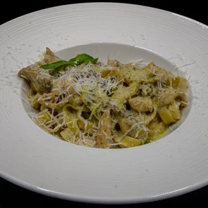 Феттуччине с курицей и сливочным соусом